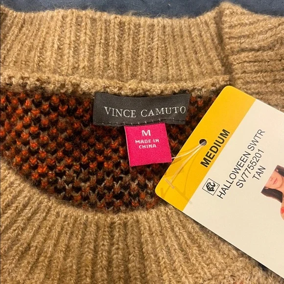 NWT Vince Camuto Women's Halloween Sweater size M - Picture 2 of 4